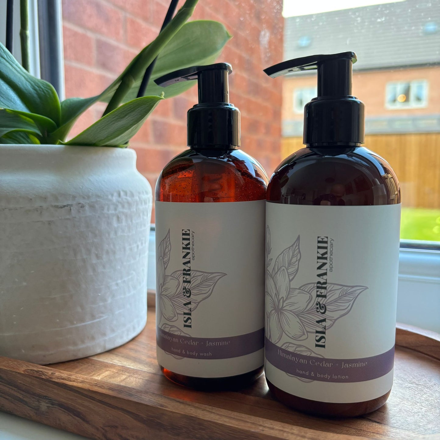 Himalayan Cedar & Jasmine - Hand & Body Wash